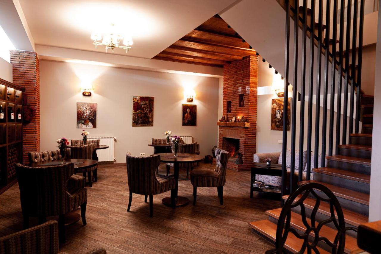 Hotel Winoterra Tbilisi Esterno foto