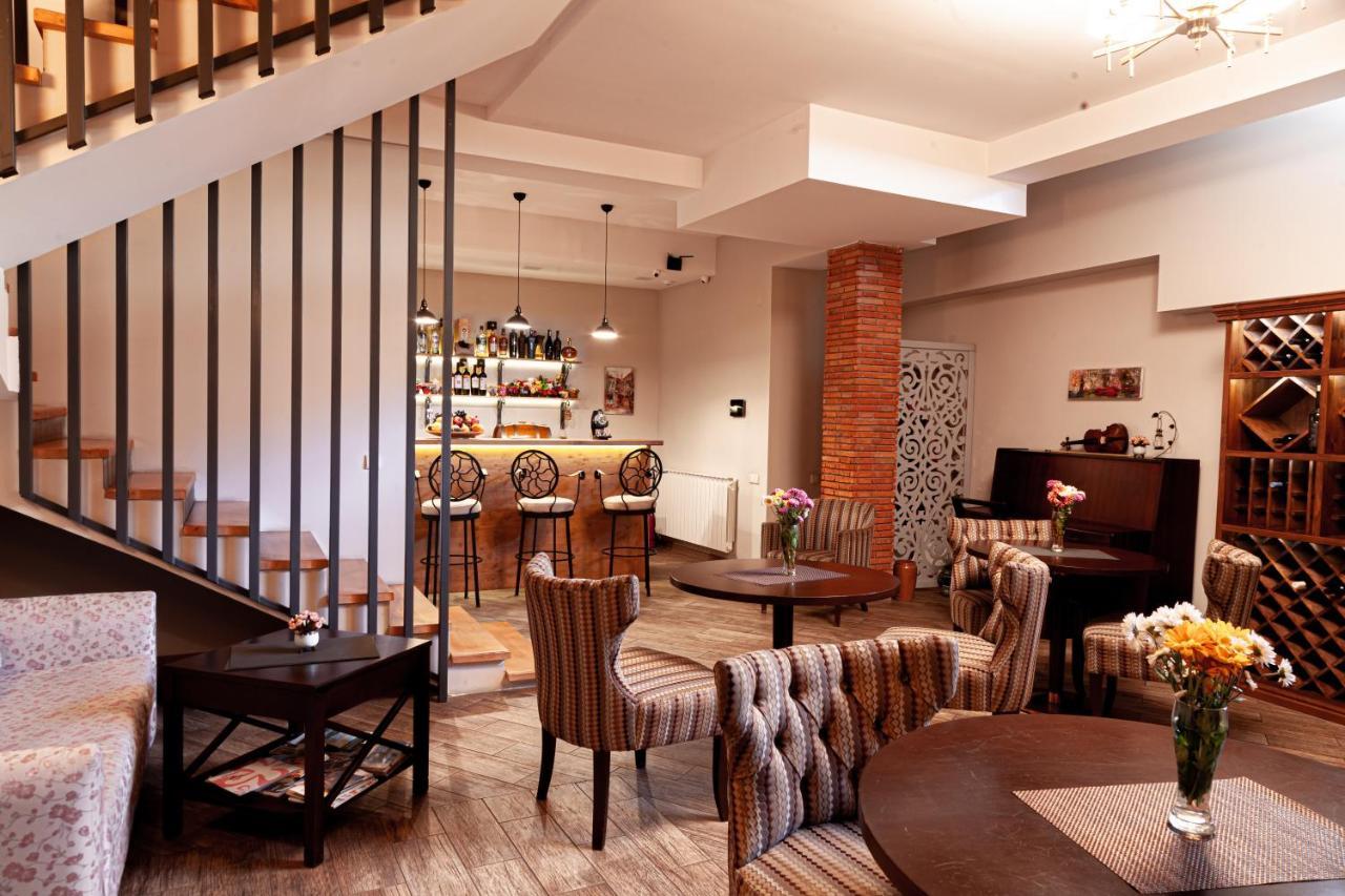 Hotel Winoterra Tbilisi Esterno foto
