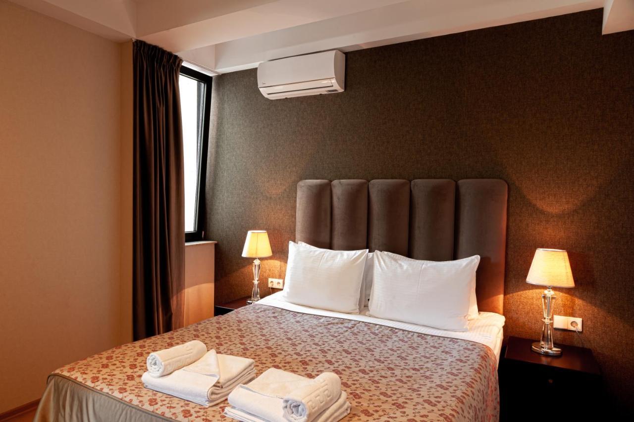 Hotel Winoterra Tbilisi Esterno foto