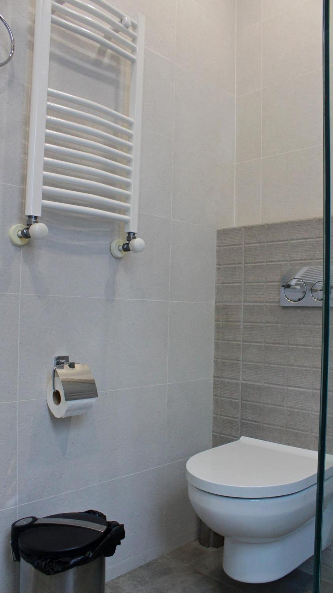Hotel Winoterra Tbilisi Esterno foto