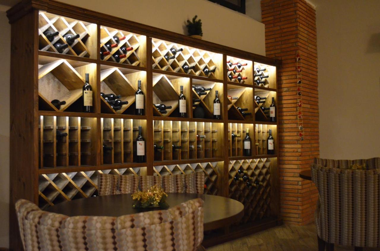 Hotel Winoterra Tbilisi Esterno foto